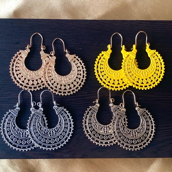 🌟2/$30🌟Boho Earrings / Antique Gold Mandala earrings/ Bohemian flower ea… - Picture 9 of 9